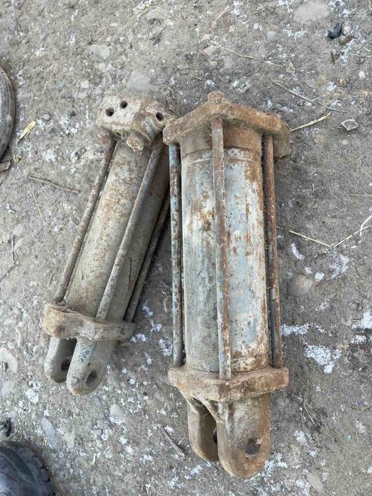 Продаю циліндер Цс-75 на востановленію т -40 кпс4 сз3-6