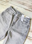 Spodnie jeansowe mom jeans z dziurami przetarciami 32/XXS