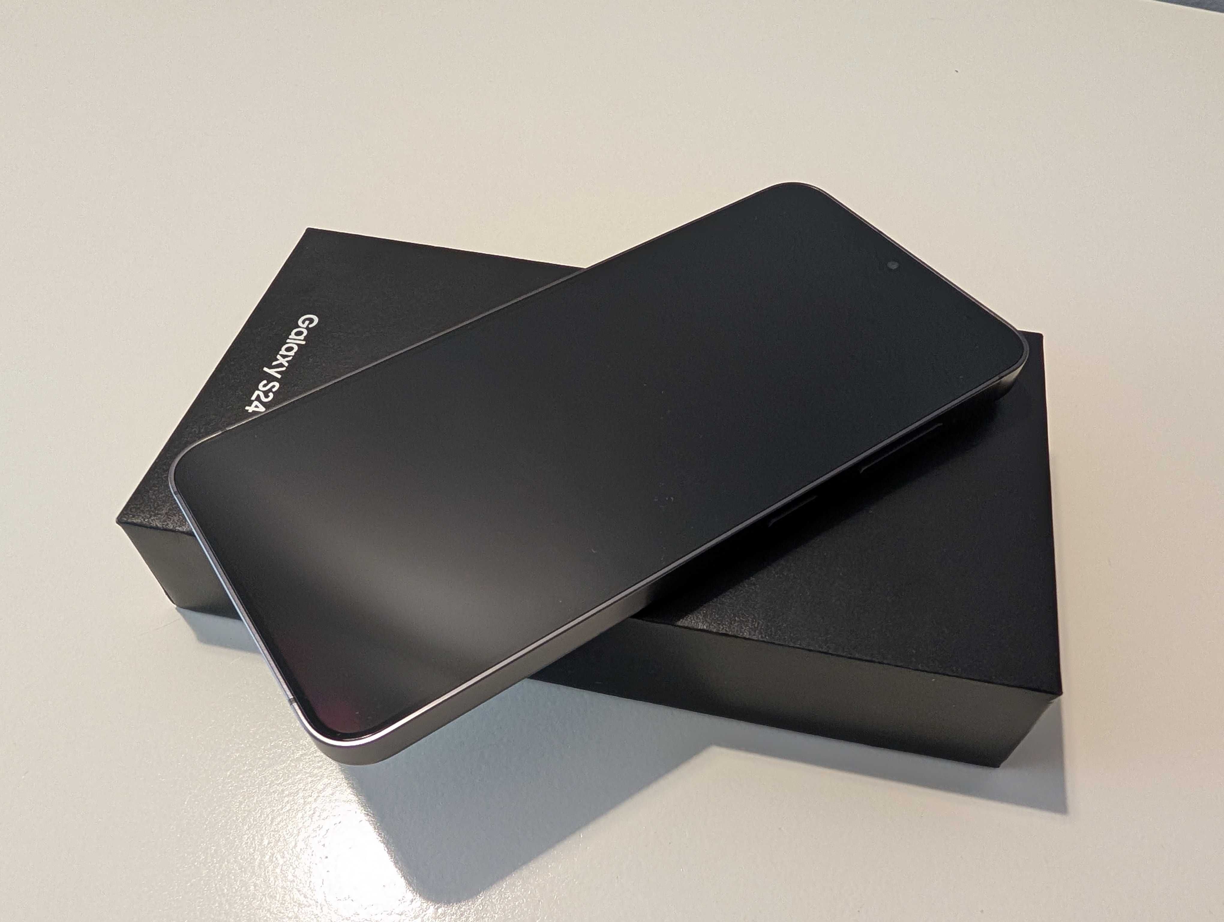 Samsung Galaxy S24 5G 8GB/256GB Onyx Black stan idealny