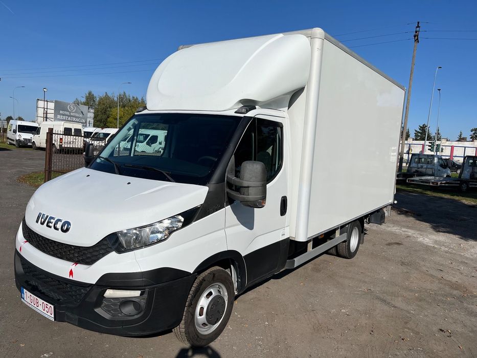 Iveco daily 35C13  kontener z windą na bliźniaku Klima sprawna