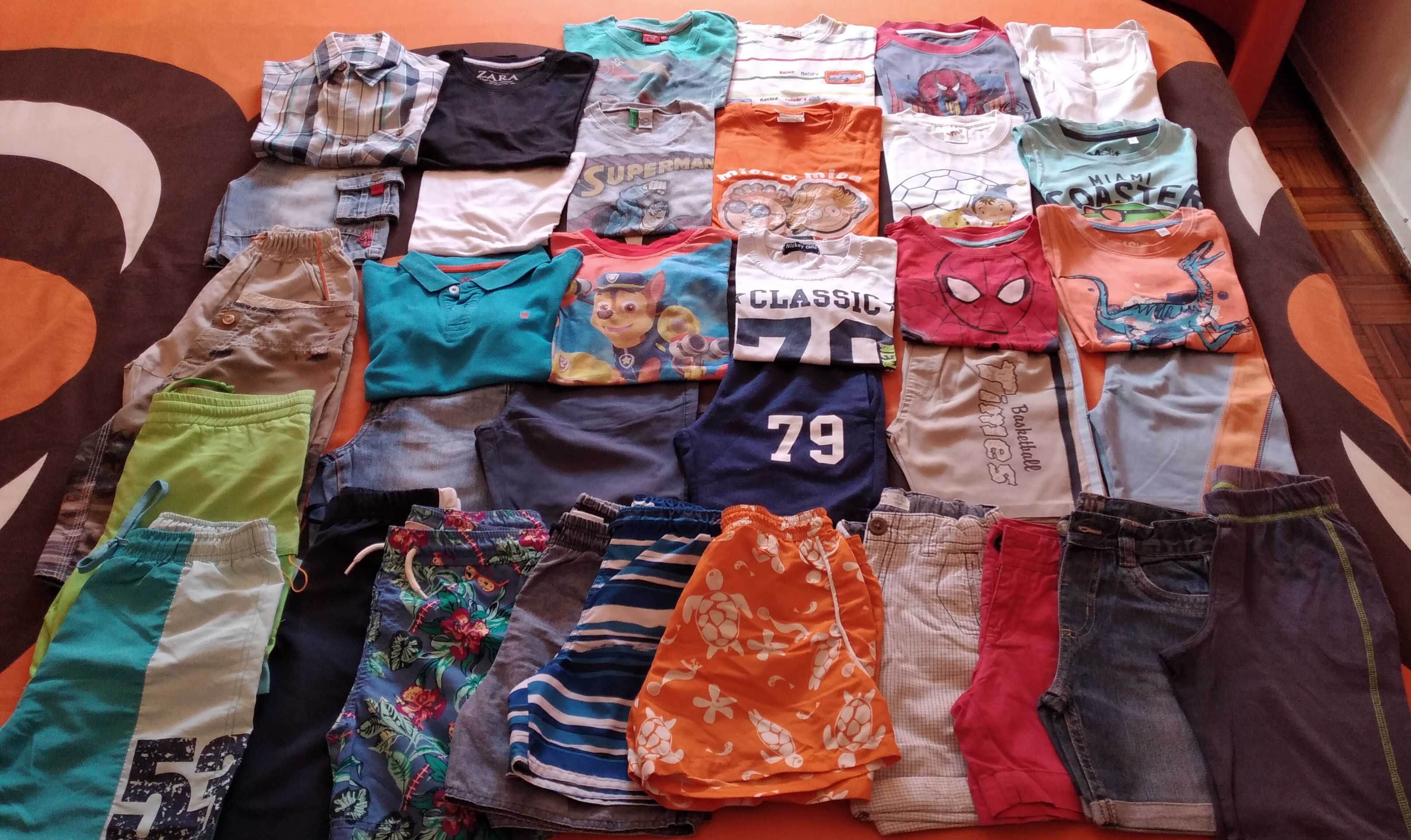 Roupa de menino dos 6-8 anos