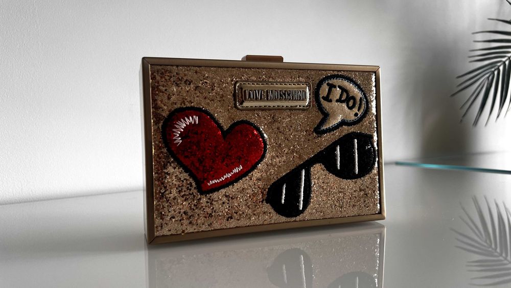 Torebka Kopertówka Love Moschino – edycja limitowana