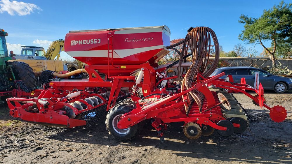 Siewnik agregat uprawowo siewny Pneusej fantom 400