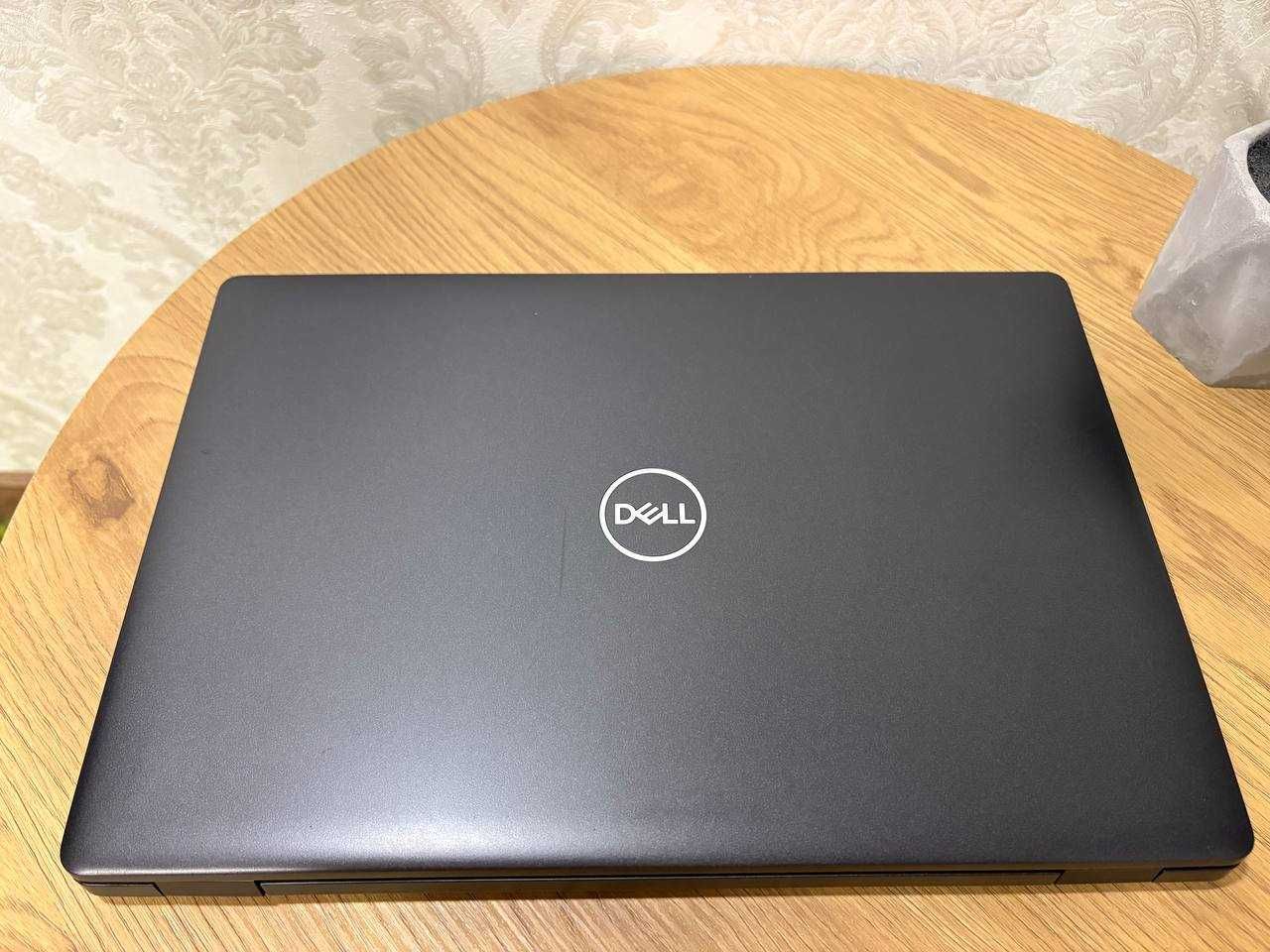 Ноутбук Dell Precision 5400 14 "FHD IPS/i7-8665/8 DDR4/256ssd/підсвітк
