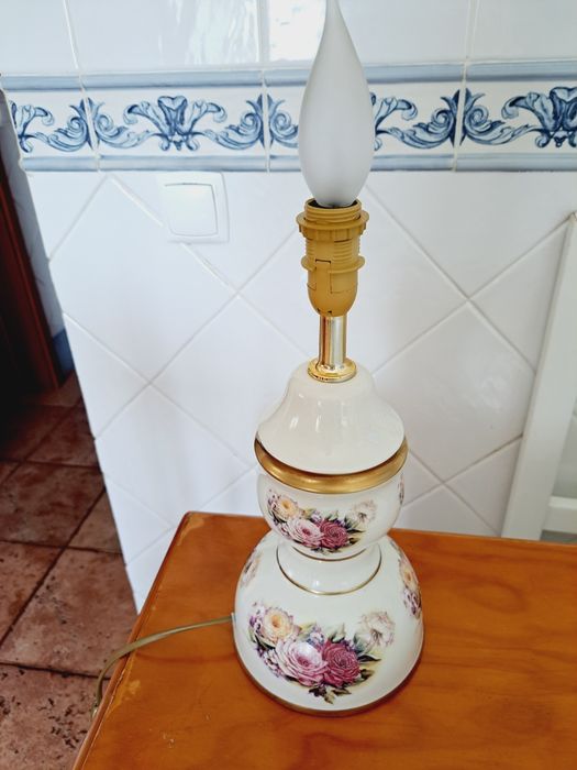 Candeeiro de porcelana