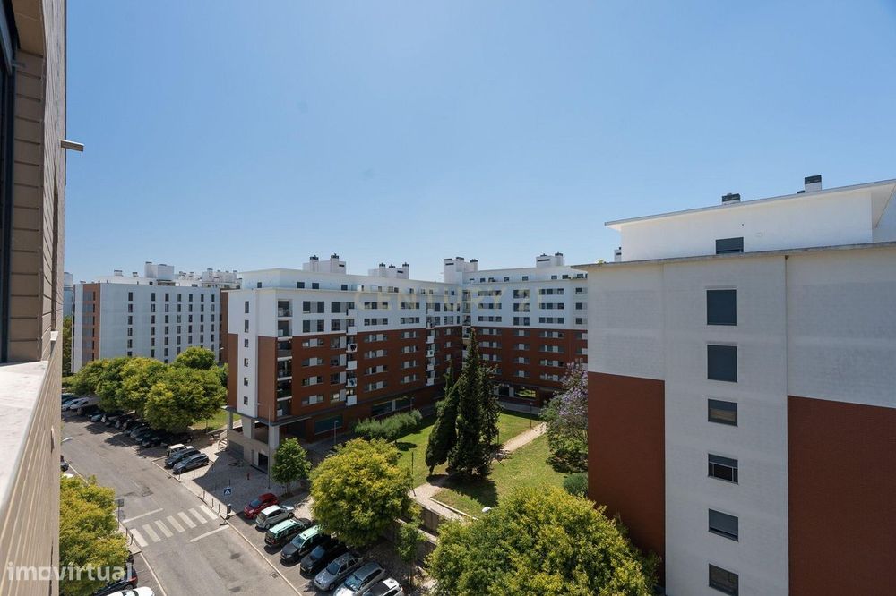 Excelente Apartamento T2 em Braço de Prata