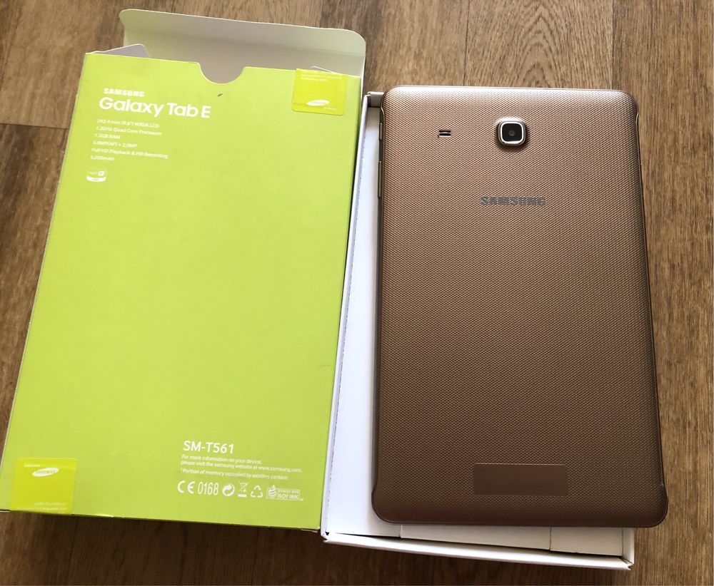 Планшет Samsung Tab E. Планшетный компьютер.