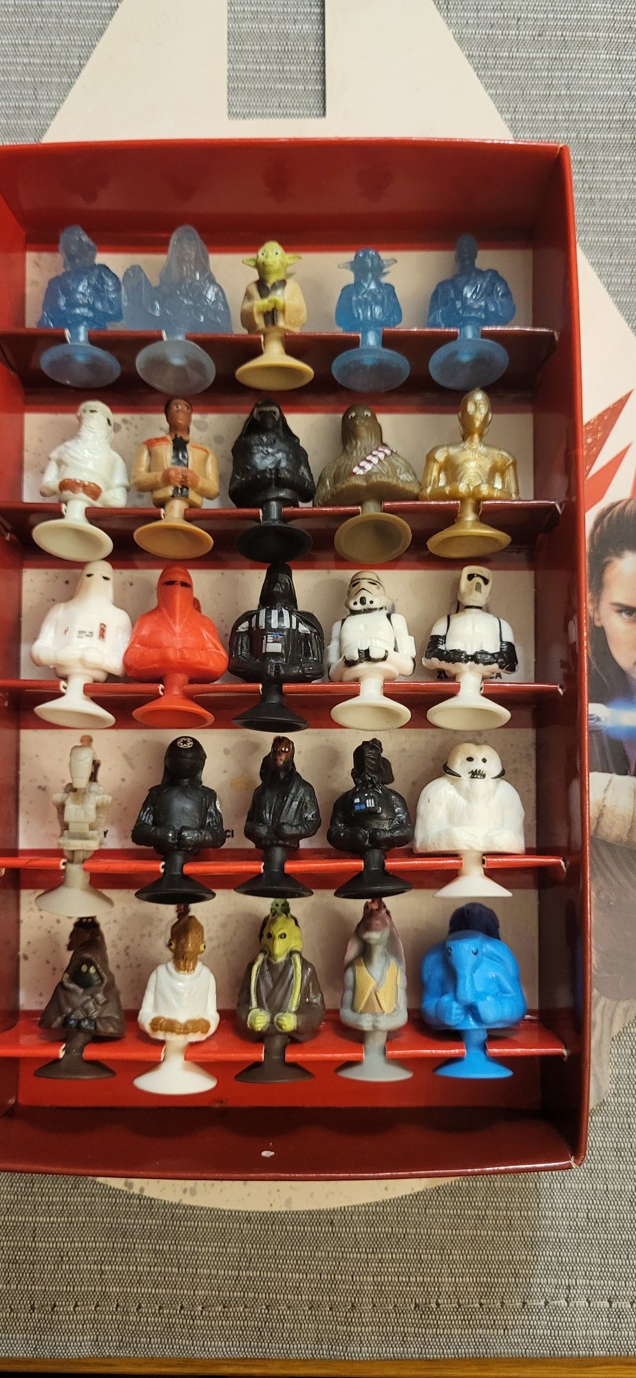 Album kolekcjonerski Star Wars Lidl Sokół Milienium