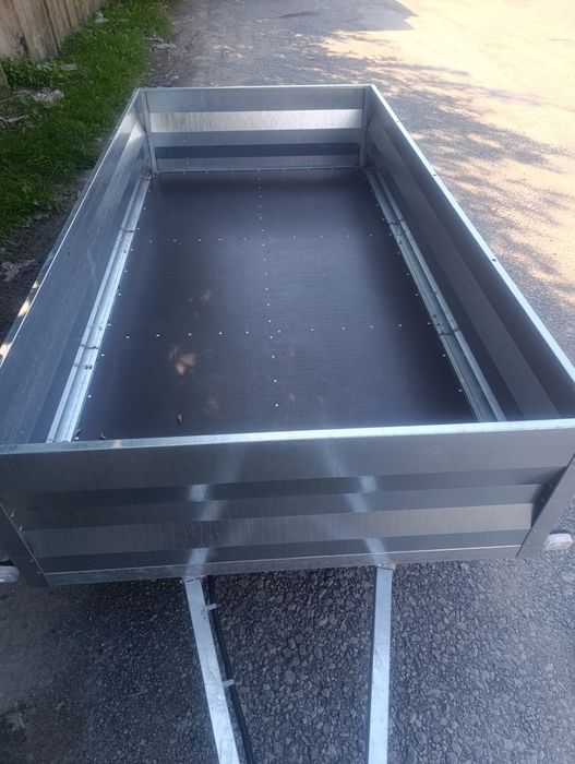 Причіп легковий автомобільний однорічний 131×256