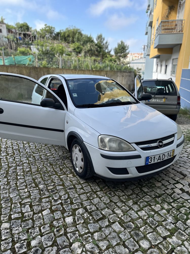 Opel Corsa (branco) 1.3 tdi