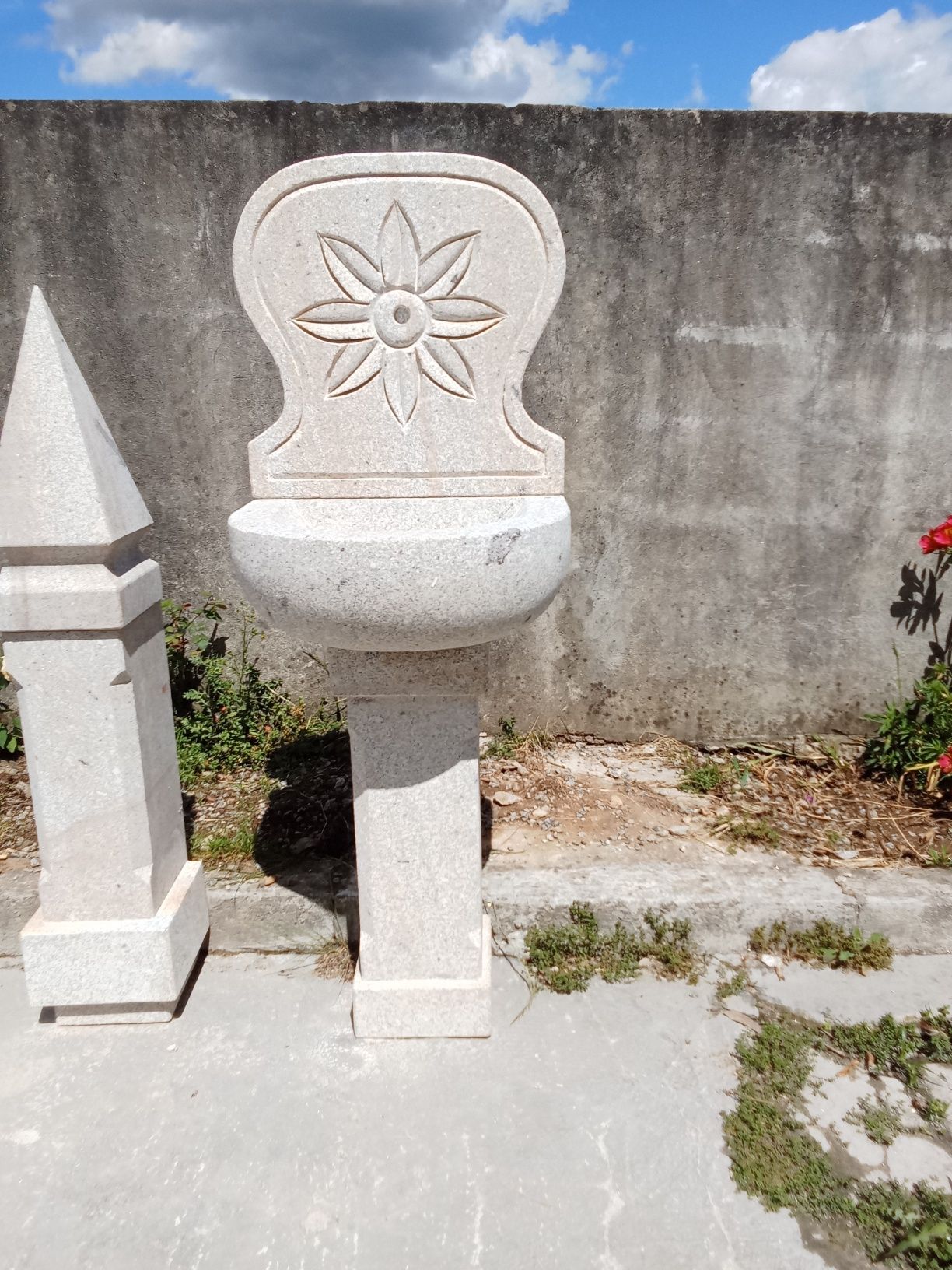 Fontanário em granito