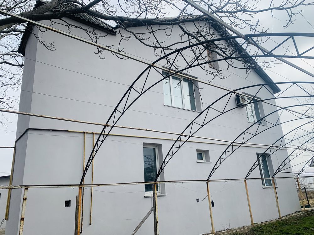 Продается дом в центре села Усатово
