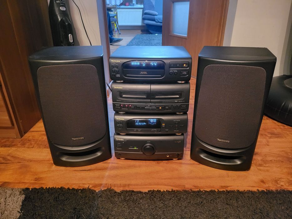 Wieża technics 4 elementy kolumny i pilot