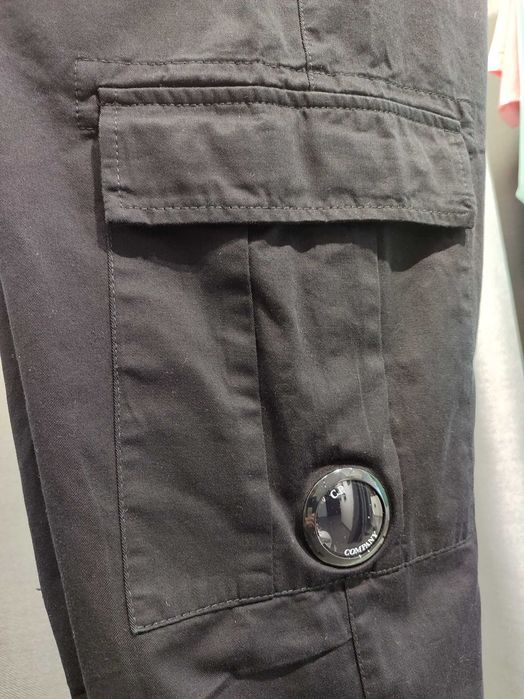 Штани C.P. COMPANY Ergonomic-Fit CARGO Pants Black