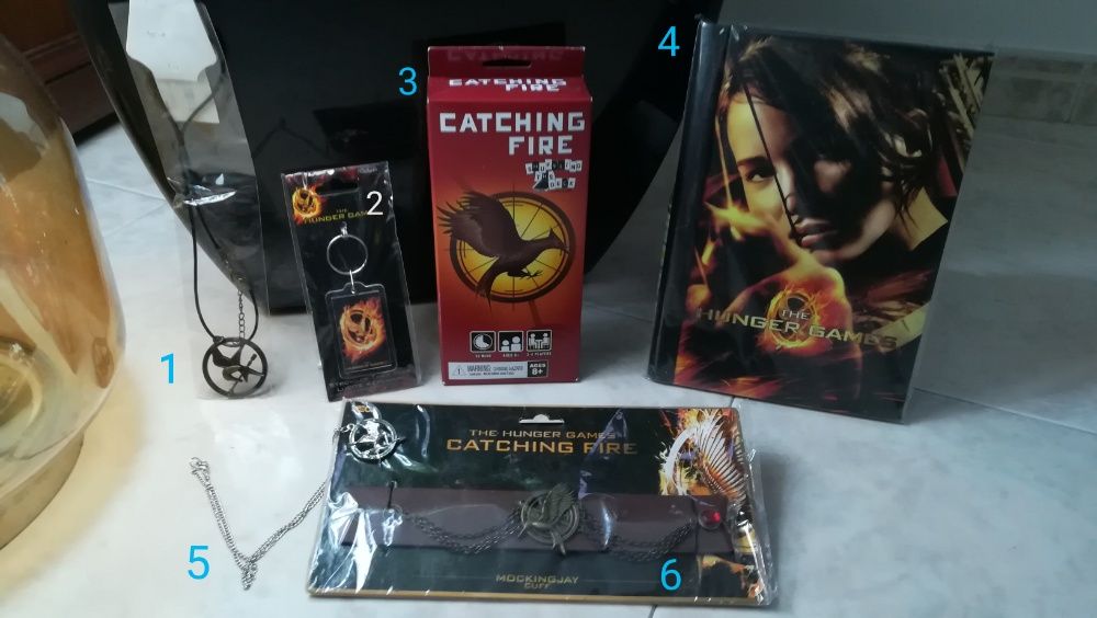 Hunger Games Jogos da Fome - VÁRIOS - merchandise original NOVO