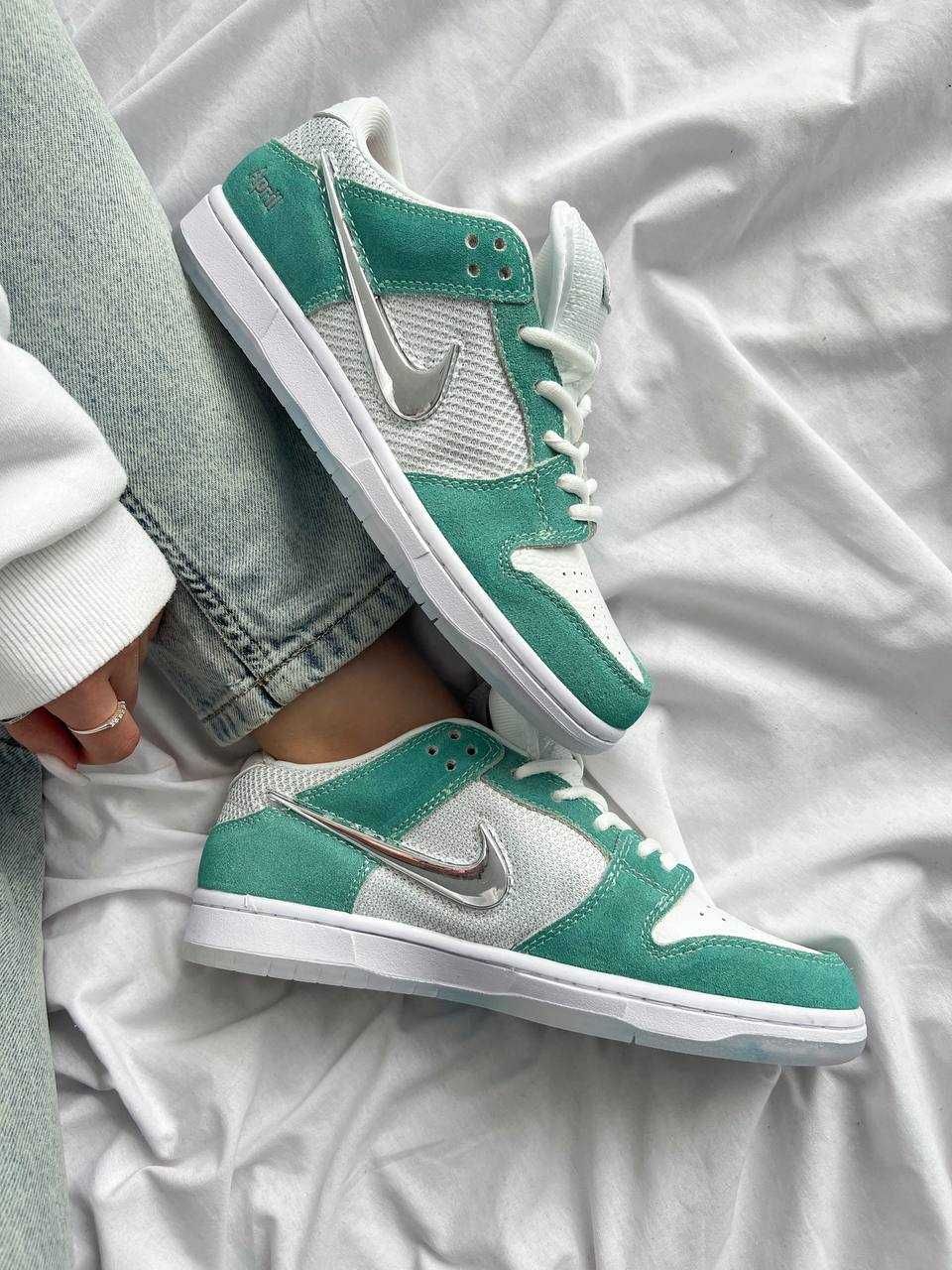 Жіночі кросівки Nike April Skateboards x Dunk Low SB 'Turbo Green'