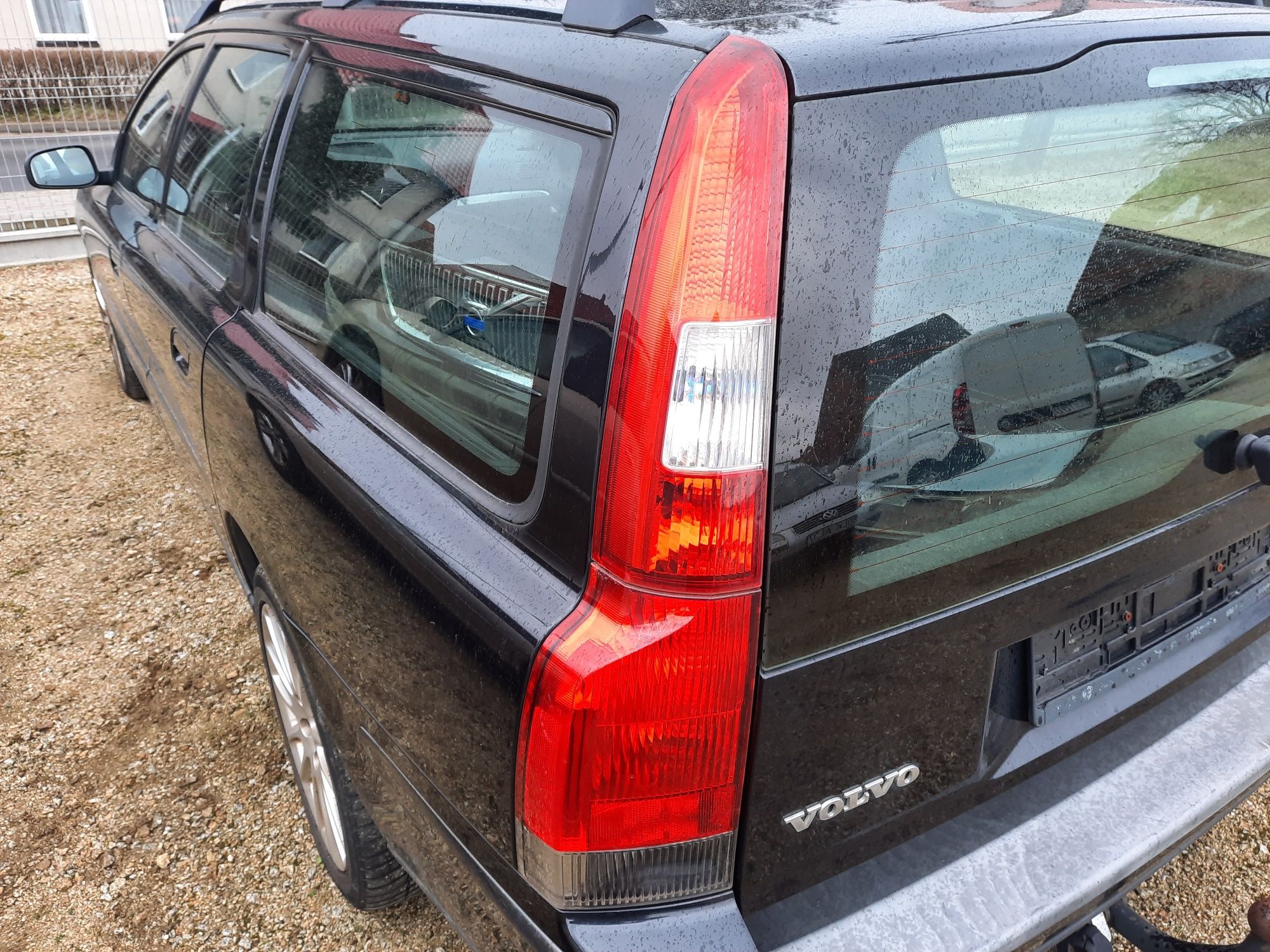 CZĘŚCI VOLVO V70/452-46/skrzynia drzwi zderzak lampa turbo półoś osłon