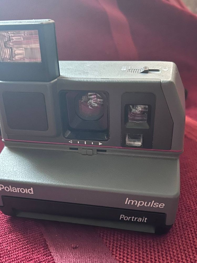 Polaroid impulse