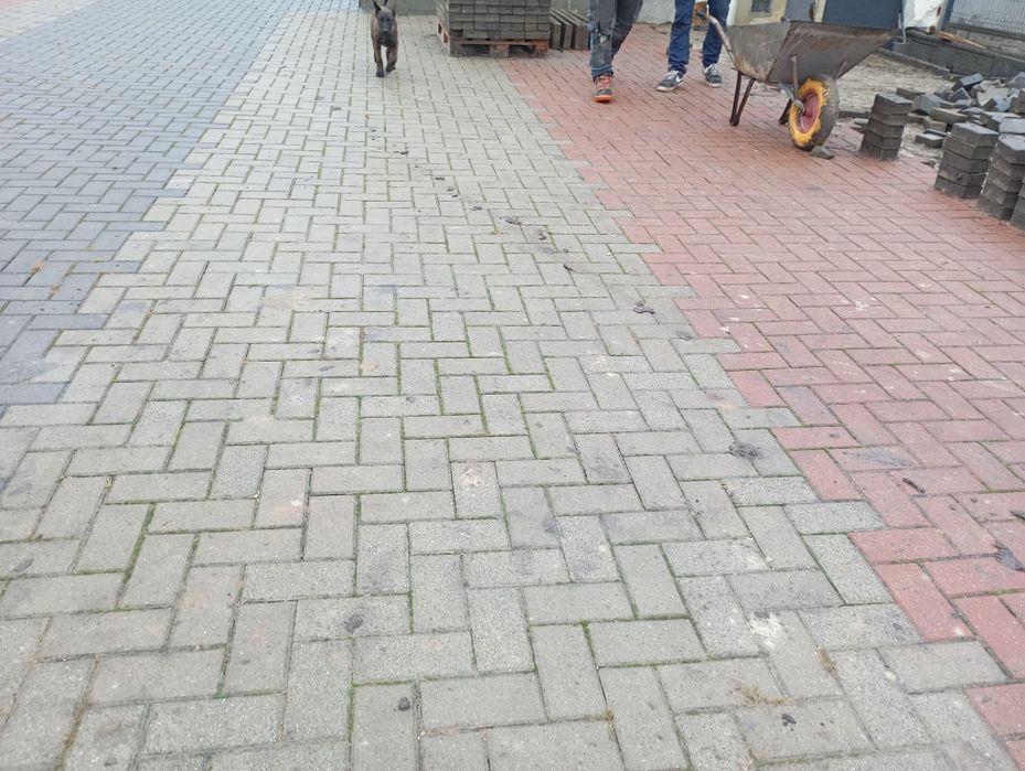 Kostka brukowa czerwona i szara