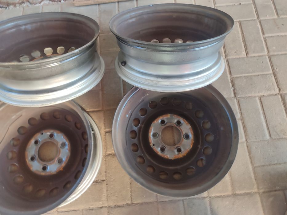 Диски металеві r16 mercedes sprinter 6.130 et51 dia 84.1