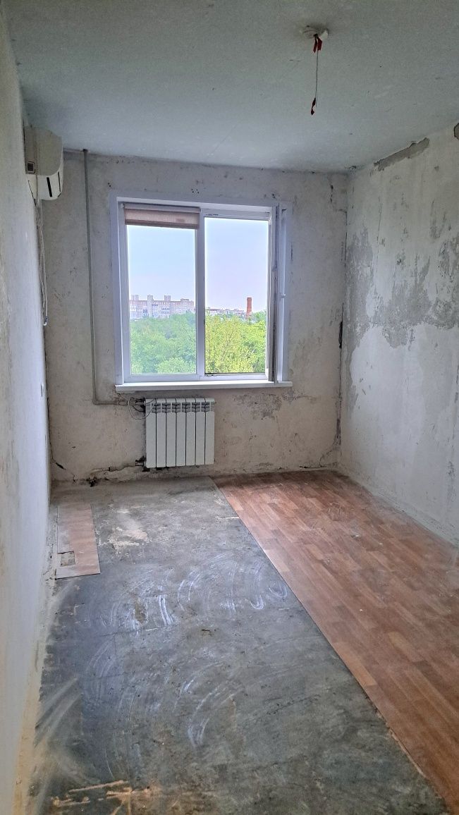 Пр.Миру,  Дзержинка. 3х кімнатна, 8/9