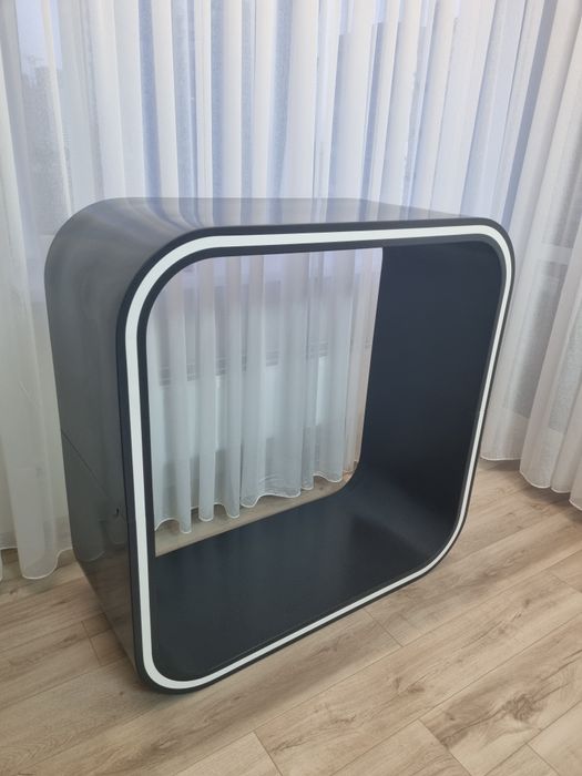 Барна стійка  рецепція зі штучного акрилового каменю Corian