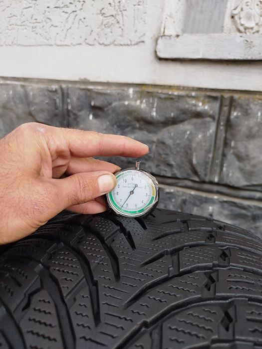 Шини зимові 235-55-18 Nokian WR SUV з Німечини
