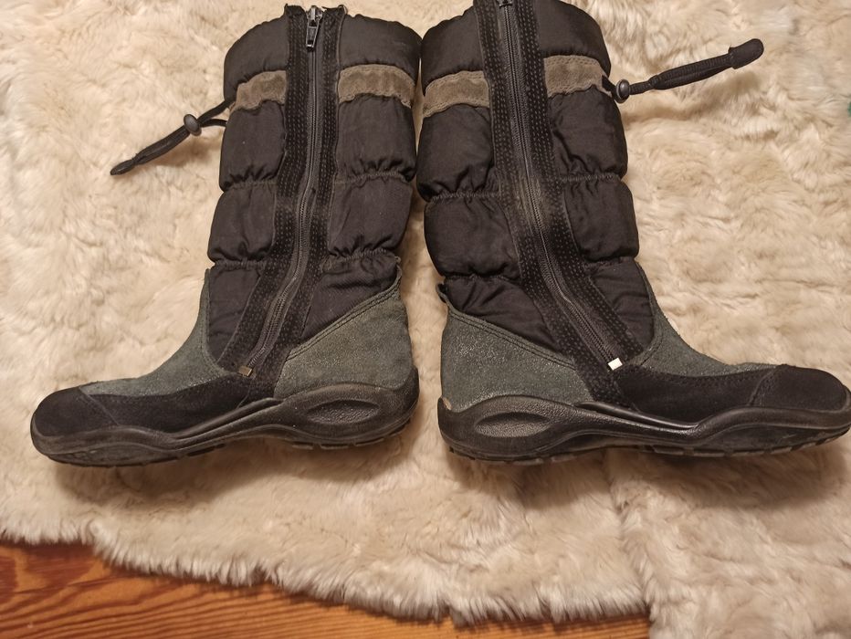 Kozaki, śniegowce Ecco winter queen rozmiar 30