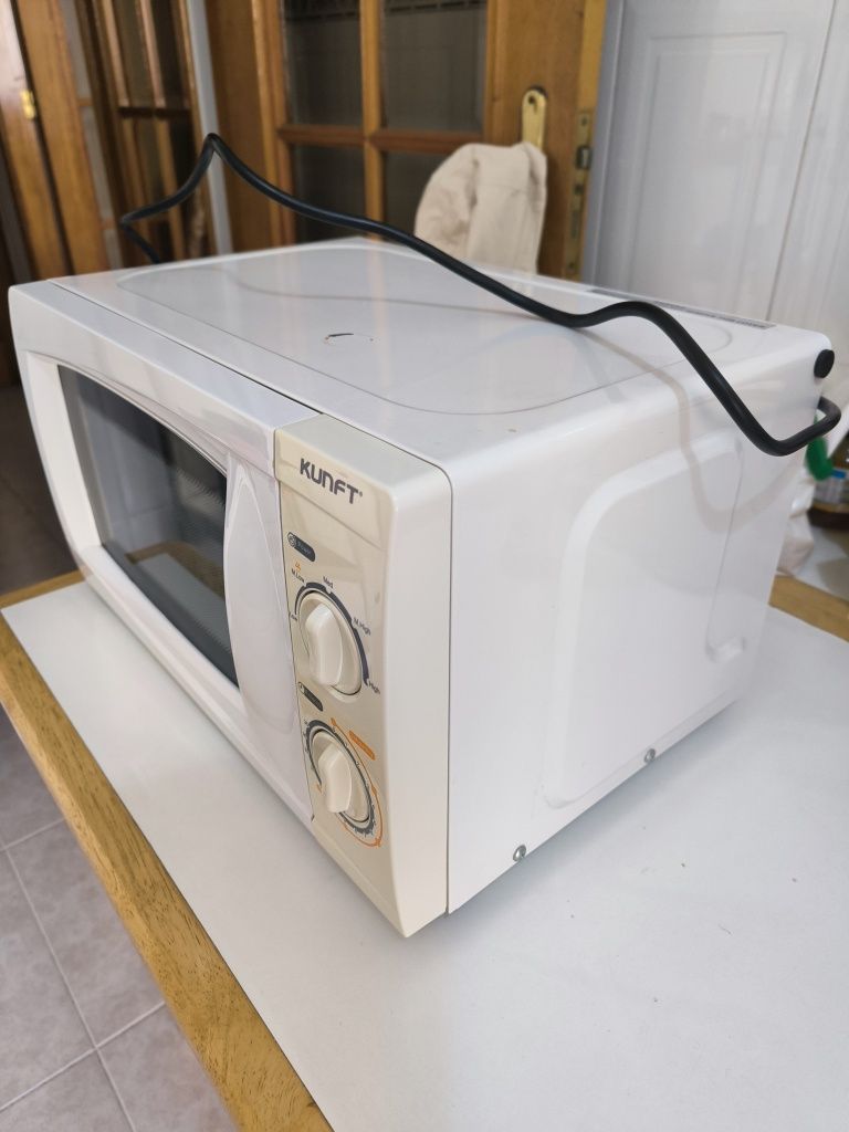 Forno microondas