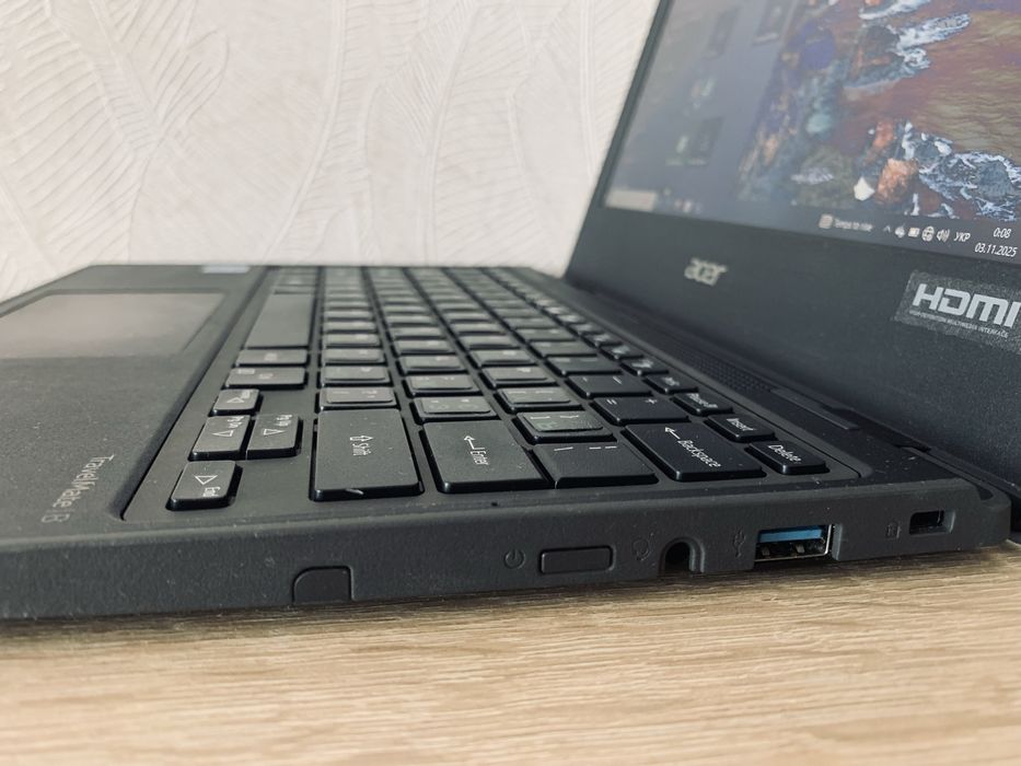 Продам ноутбук Acer TravelMate B311-31. 4ГБ. Windows10