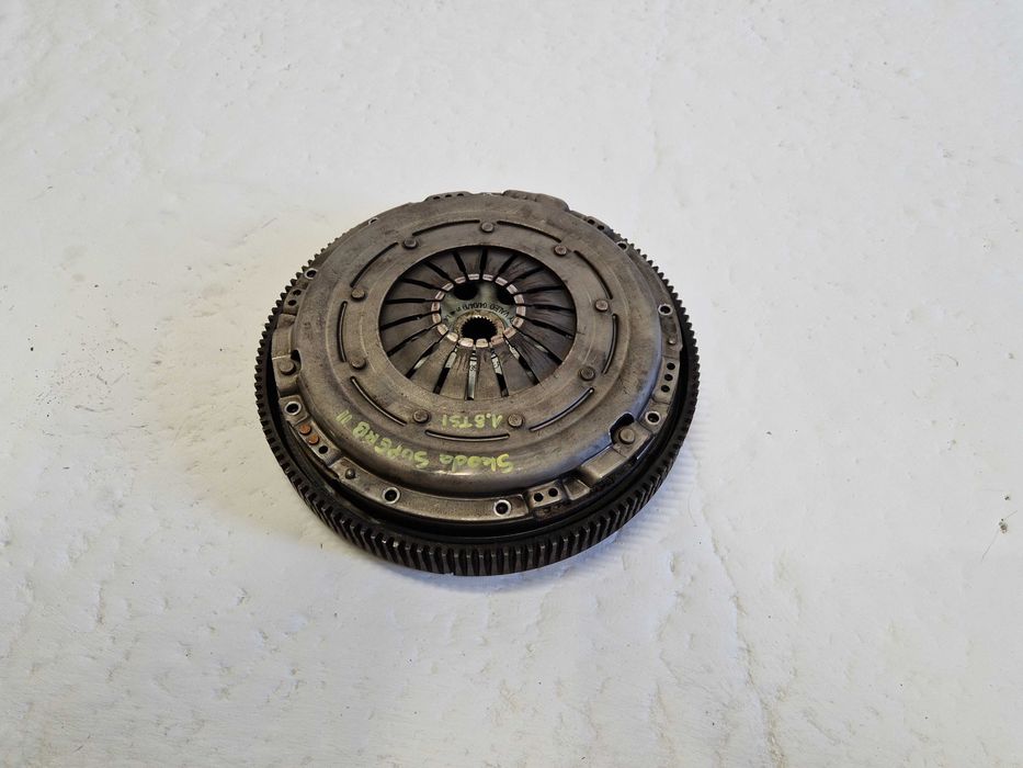 Oryginalny Zestaw Sprzęgła Sprzęgło VALEO Skoda SUPERB II 1.8 TSI