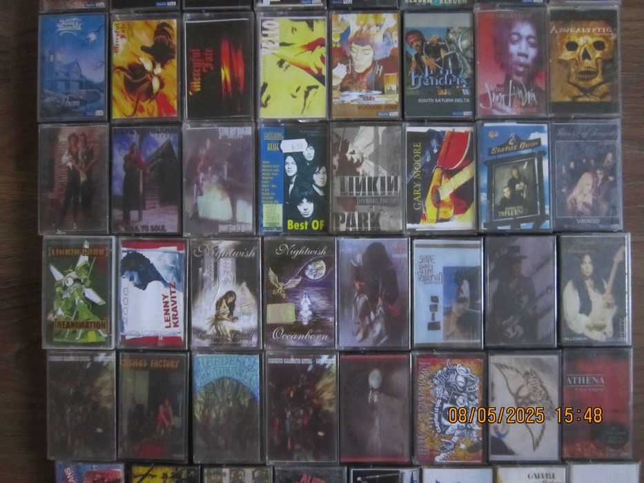 аудіокасети с записом гурту BEATLES