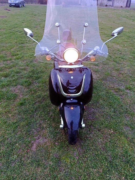 Skuter retro AGM 50 4t