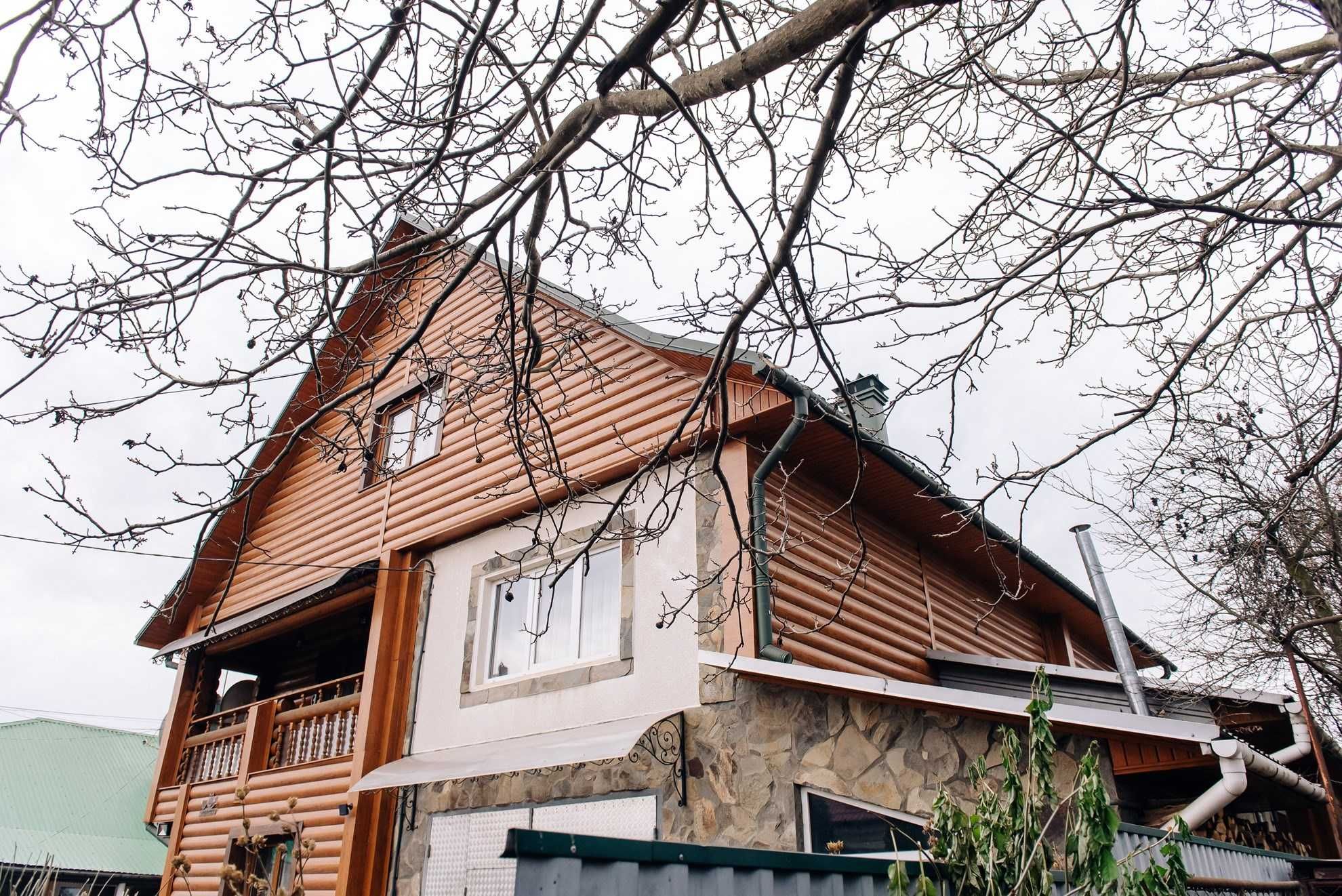 Продаж жилого особняка в прицентральній частині міста Чернівці