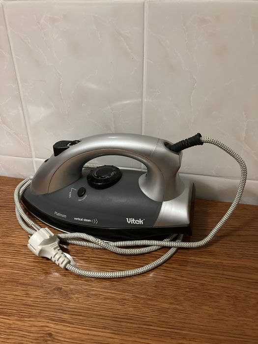 Продаю утюг битовий