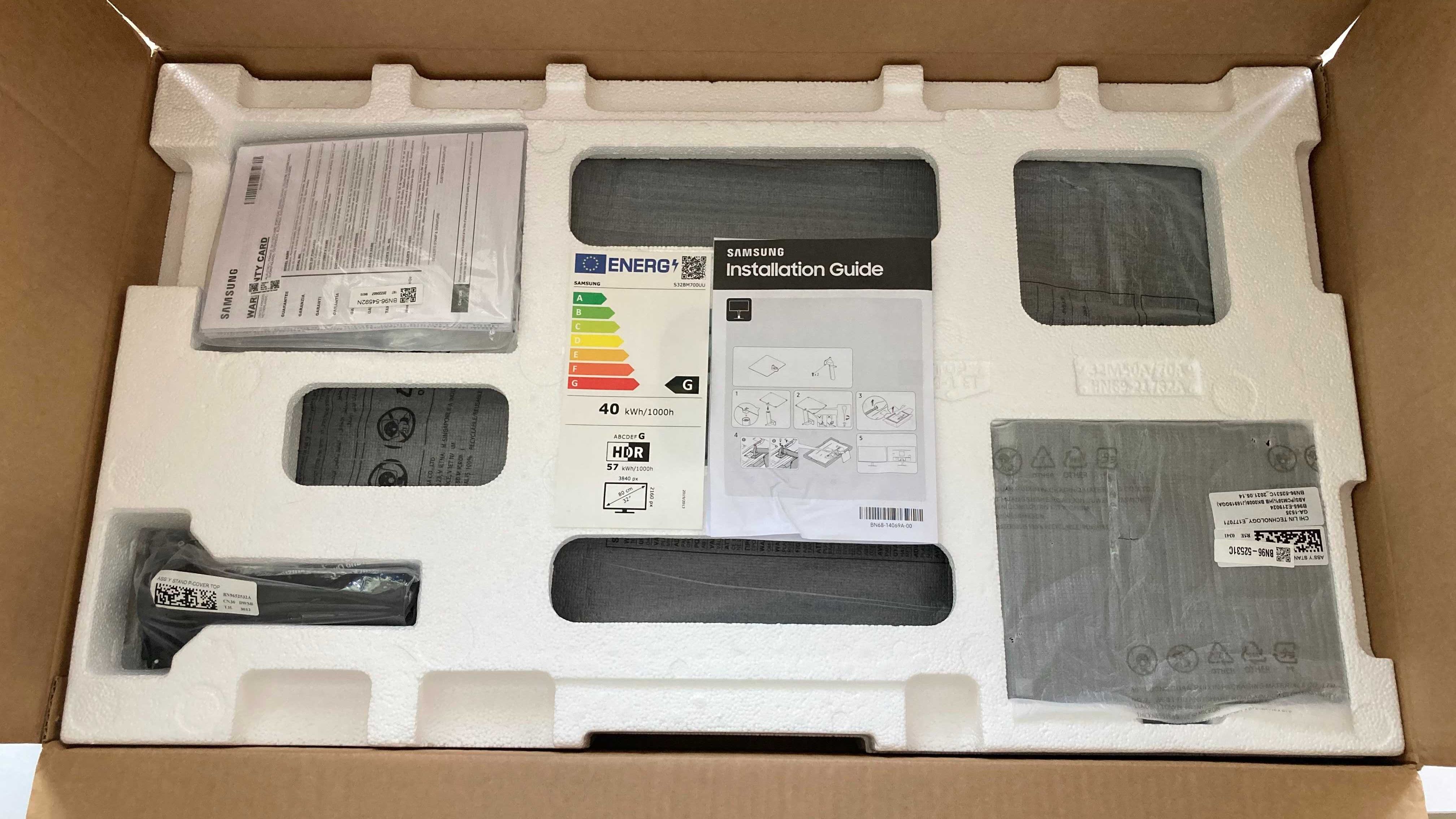 Телевізор / смарт монітор LED SAMSUNG 32 LS32BM7000UUXEN SMART M7 4K