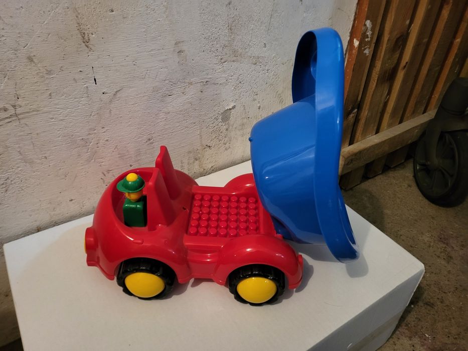 Wywrotka do piaskownicy