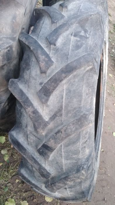 Opona rolnicza 13.6r28 Pirelli Fendt John Deere case mf Ursus Zetor