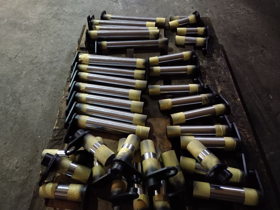 Пальці та втулки