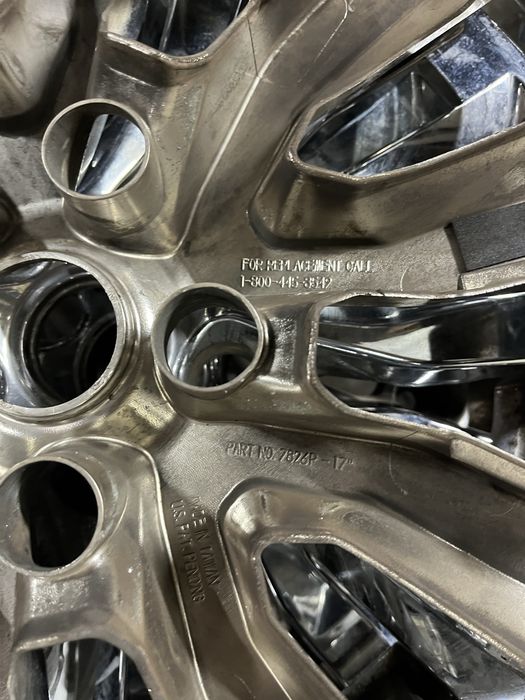 Колпаки Хром R17 на диски Nissan Rogue USA Ніссан Рог