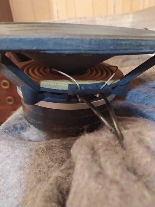 Переносна музична колонка