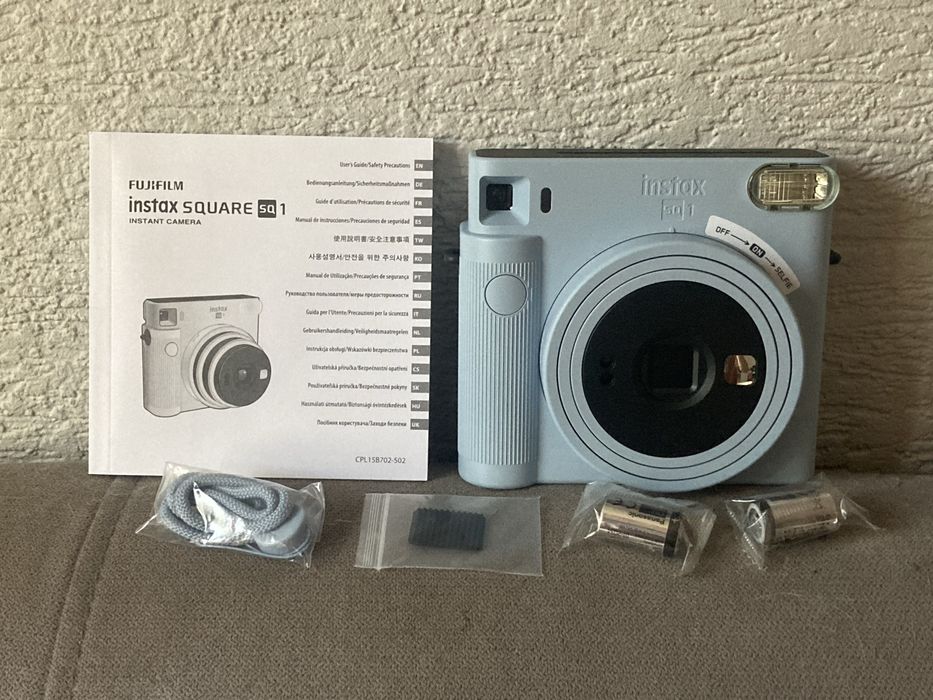 Aparat natychmiastowy instax SQUARE SQ 1
