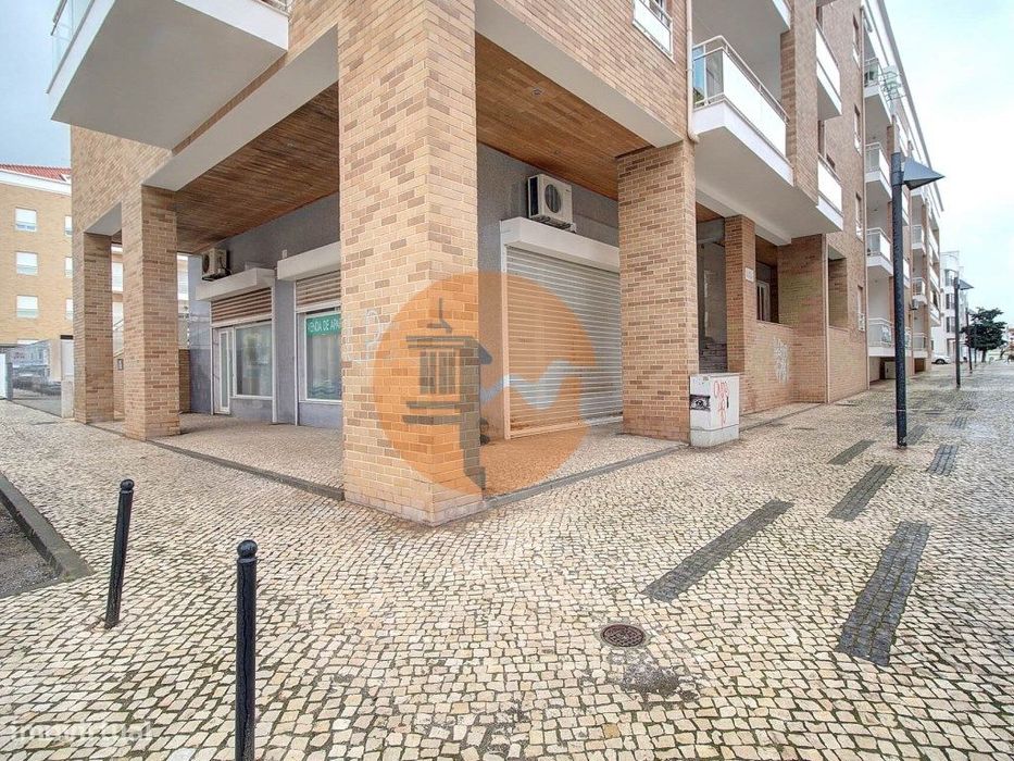 Loja no condomínio Varandas do Guadiana