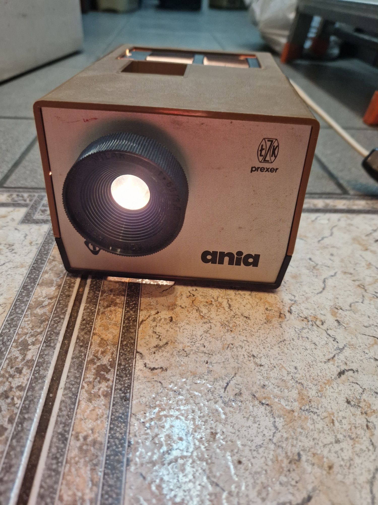 Rzutnik diaskop Ania PRL oryginalne opakowanie