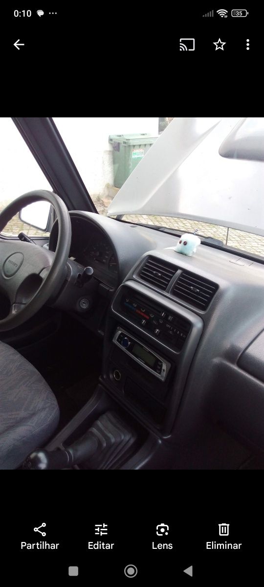 Jipe Suzuki com tração às quatro rodas, 1997