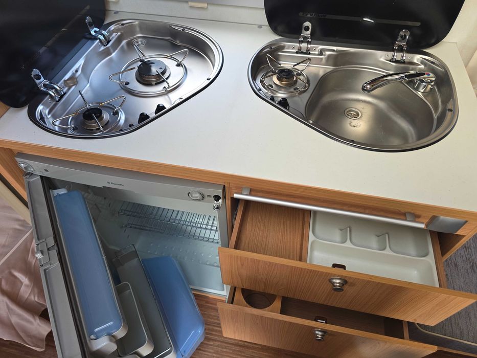 ADRIA 542UT duża łazienka na tyle przyczepa kempingowa fendt hobby wlu