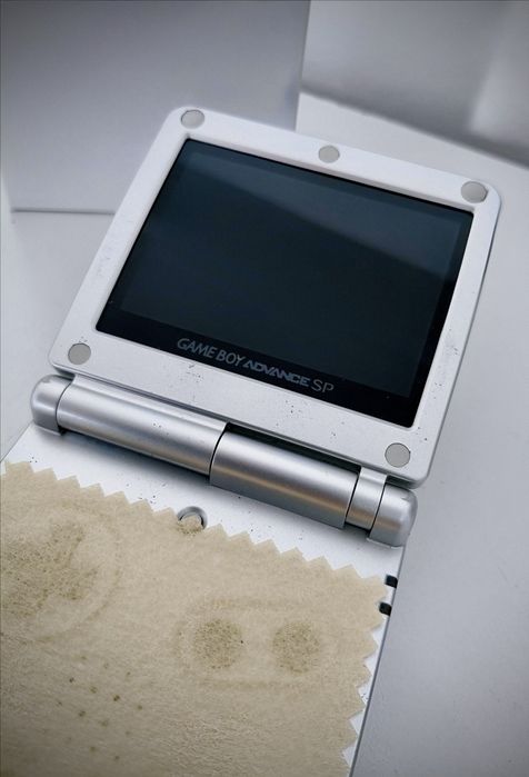 GameBoy Advance SP