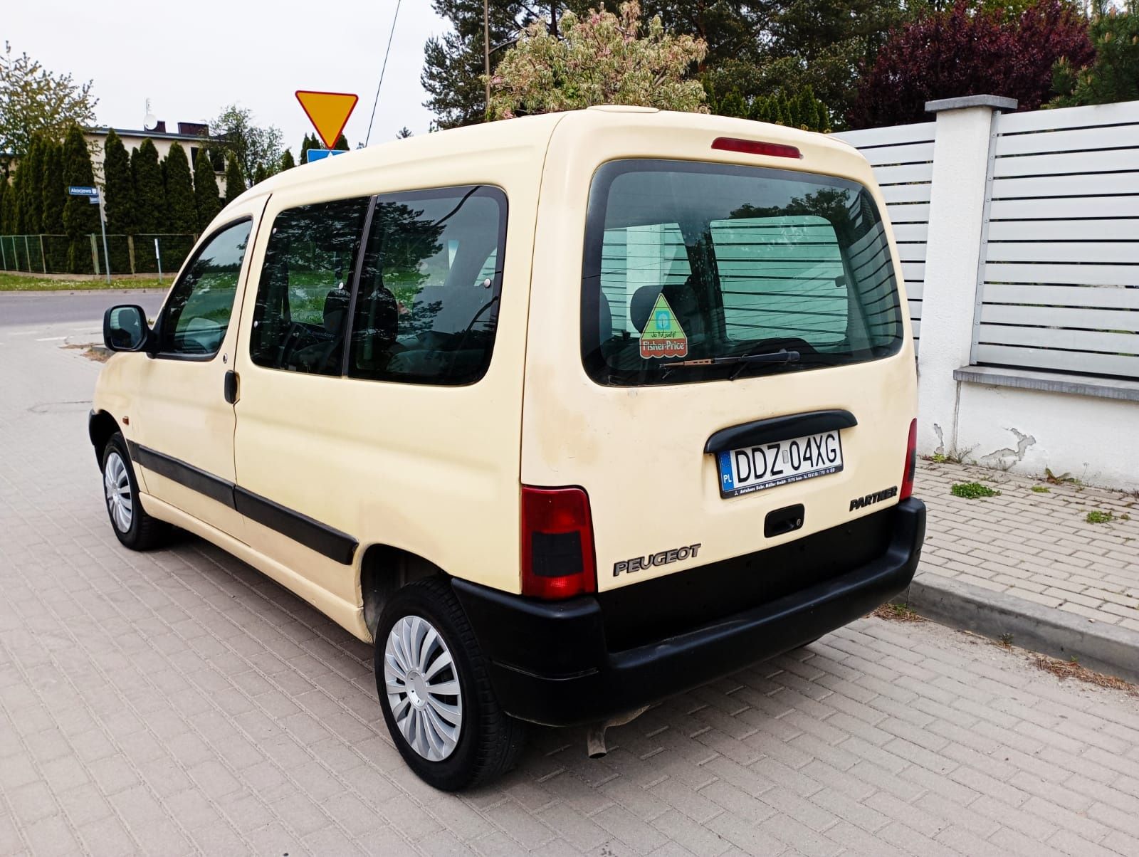 Peugeot Partner 1.4 Benzyna 5 Osobowy