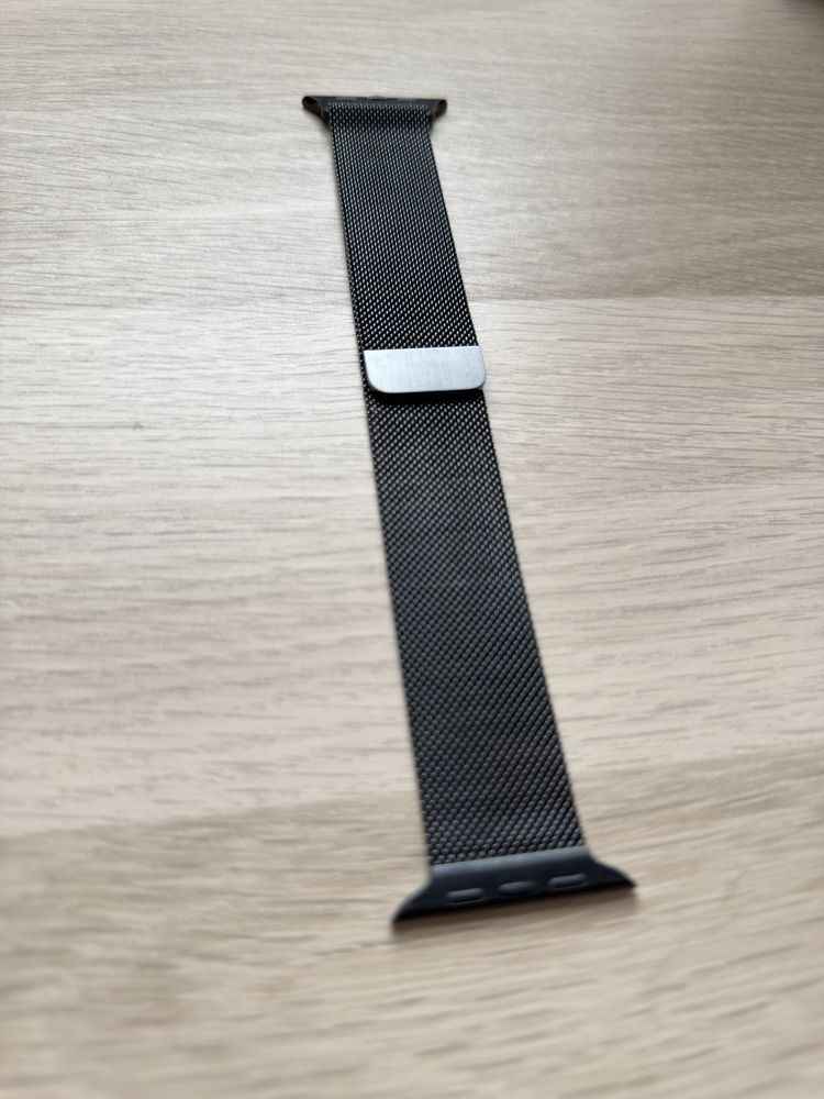 Apple Milanese Loop Preta 44MM