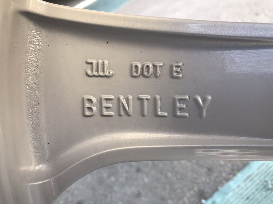 Диски оригинальные Bentley Bentayga R21. 5/130 . 10J